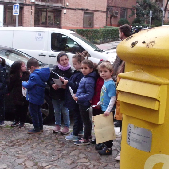 SOLIDARIDAD EN NAVIDAD EN EL HOSTOS 1