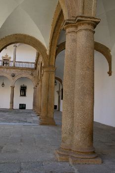 Patio del Hospital Tavera, Toledo, Castilla-La Mancha