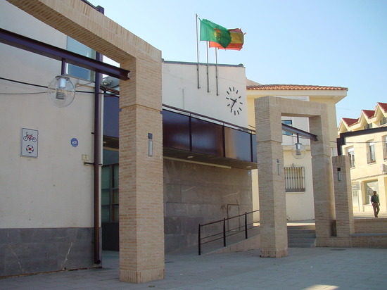 Ayuntamiento de Serranillos del Valle