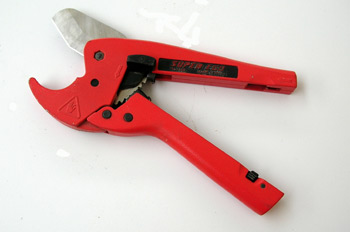 Tijera para plásticos