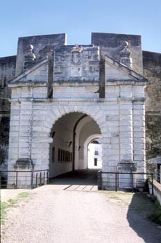 Puerta del Calvario - Olivenza, Badajoz