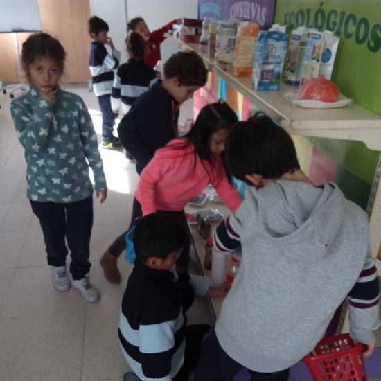 2018_11_Primero realiza el taller de Consumo del Ayto_CEIP FDLR_Las Rozas 19