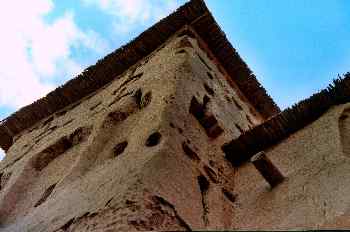 Tejado de caña y adobe con dos alturas, Marruecos