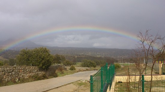 ARCO IRIS EN NUESTRO COLEGIO SAN BARTOLOMÉ