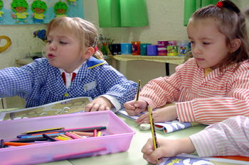 Realizando actividad en el aula