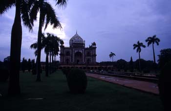 Mausoleo mogol de Safdar Jang, Delhi, India