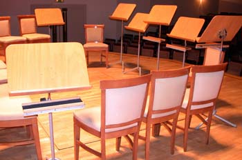 Tarima en sala sinfónica