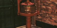 Máquina para hacer filtros de celulosa destinados a la sidra esp