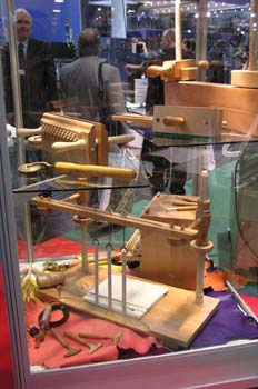 útiles de encuadernación artesanal