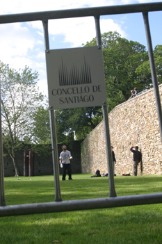 Personas haciendo malabares en el parque de San Domingos de Bona