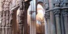 Pórtico de la Gloria, Catedral de Santiago de Compostela, La Cor