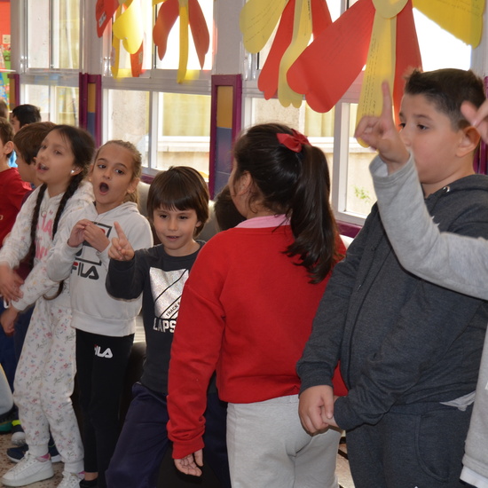 Imágenes de Depende de los 2 5