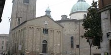 Vista lateral del baptisterio de San Giovanni, Treviso