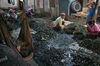 Limpiando mejillones, Jakarta