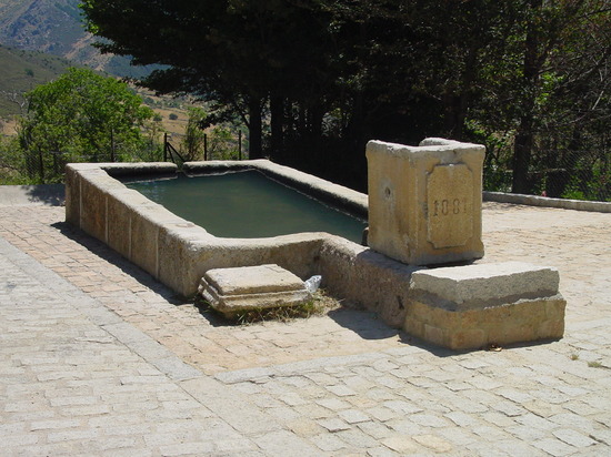 Pilón en Santa María de la Alameda