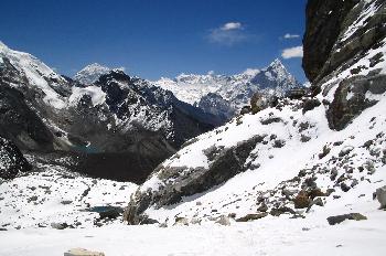Amphu Laptse y Ama Dablam, vistos desde el collado Cho-La