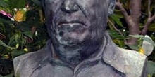 Busto de bronce