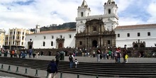 Plaza y Monasterio de San Francisco en Quito, Ecuador