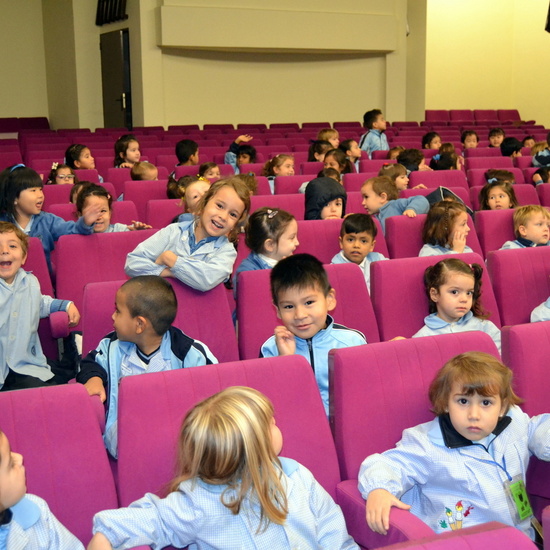 TEATRO LA CHARLOJA. “KAMELOT” 4