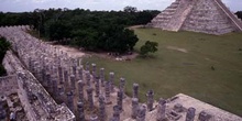Grupo de las Mil Columnas y El Castillo, Chichén Itzá, México