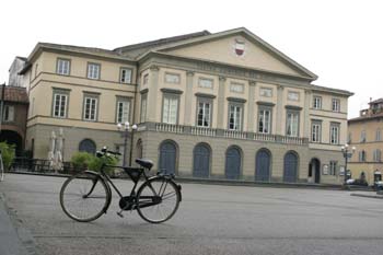 Teatro del Giglio, Lucca