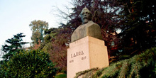 Busto homenaje a Mariano José de Larra