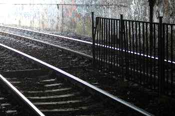 Vía de una estación subterránea, Budapest, Hungría