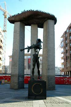 Plaza de Dalí, Madrid