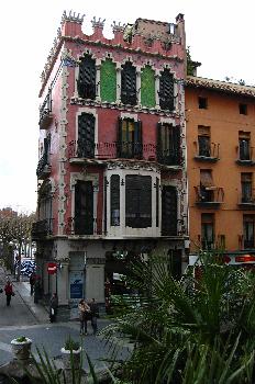 Casa Gaietá Vila - El Drac, Olot, Garrotxa, Gerona