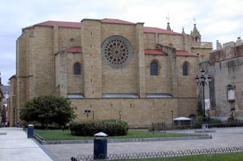 Iglesia con rosetón