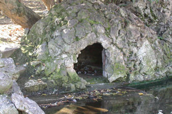 Cueva de piedra