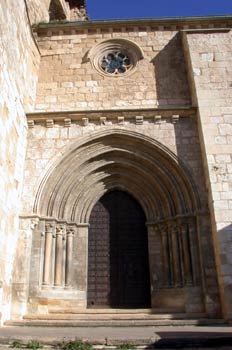 Portada de la Iglesia de San Miguel, Estella, Navarra