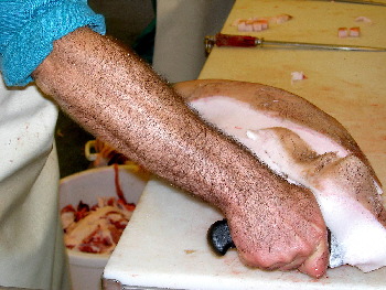 Separación de tocino y piel del cerdo