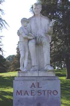 Monumento al Maestro, Madrid