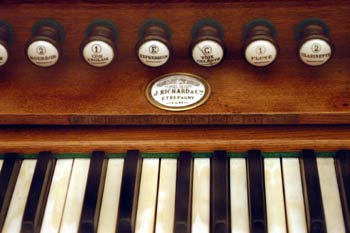 Registros y teclado de un órgano