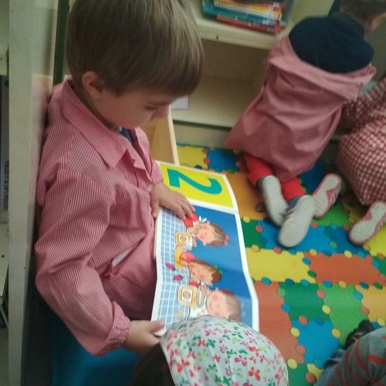 BIBLIOTECA LLENA DE SUEÑOS (3)