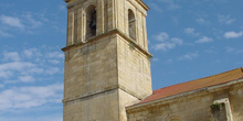 Campanario de iglesia en Cobeña