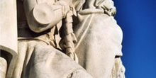 Detalle del Monumento a los Descubridores, Lisboa, Portugal