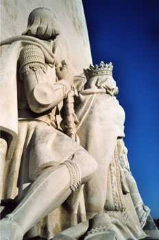 Detalle del Monumento a los Descubridores, Lisboa, Portugal