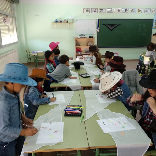 2º coloreando sus bandanas 16