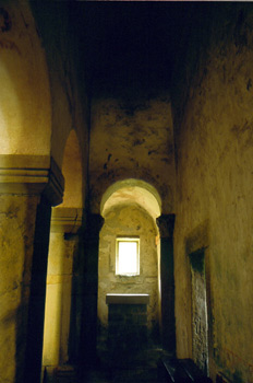Nave lateral sur de la iglesia de San Salvador de Valdediós, Vil