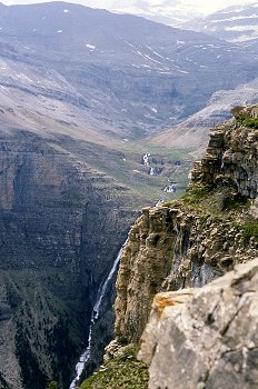 Cascada en el Valle de Ordesa, Huesca