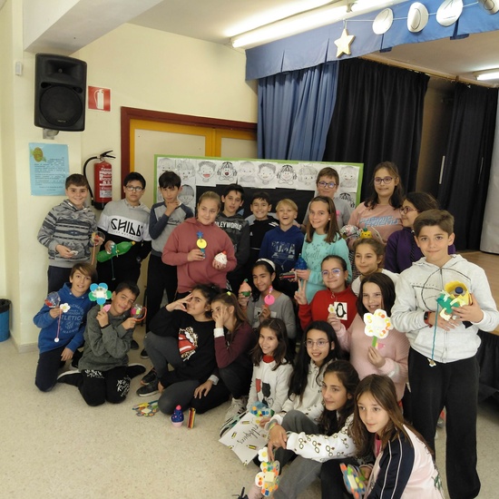 MERCADILLO SOLIDARIO 2ª PARTE 2019  28