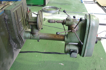 Taladradoras fijas de banco y de pie.