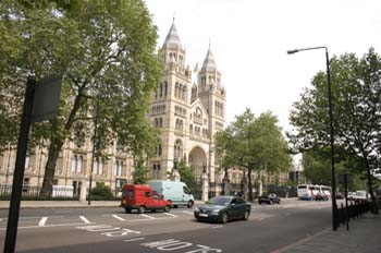 Fachada del Natural History Museum, Londres