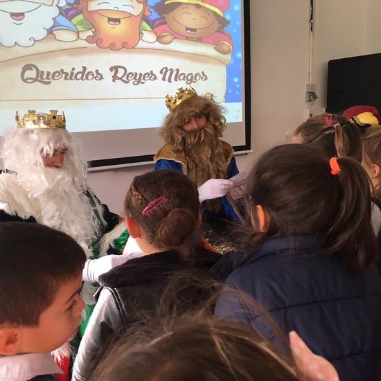 2019_12_20_Infantil 5B recibe la visita de sus Majestades_CEIP FDLR_Las Rozas 3