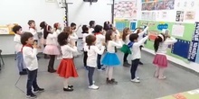 Los osos de infantil 5 b celebran la Navidad bailando (1)_CEIP FDLR_Las Rozas