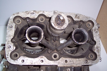 Carburador de doble cuerpo de un motor en estrella