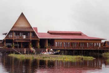 Hotel en el Lago Inle, Myanmar