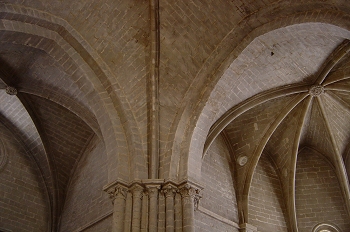 Conexión del ábside central con el crucero, Huesca